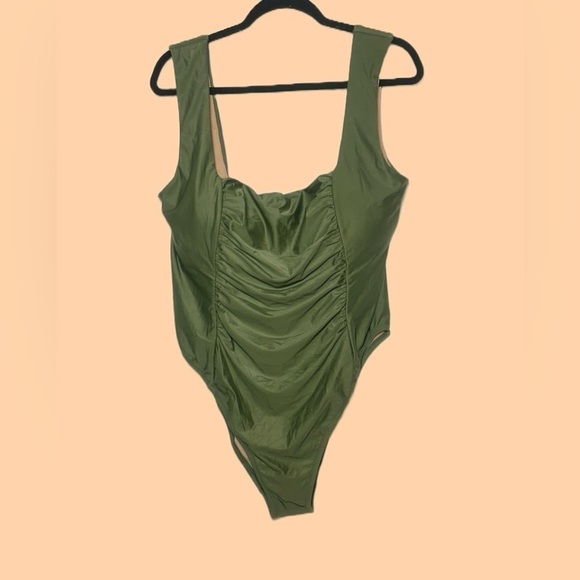 NWT J. Crew Ruched Squareneck One-Piece Swimsuit in Safari Green, Size 22 (3X) - Picture 4 of 12